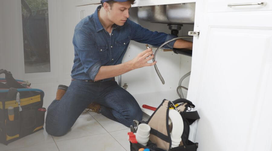 Emergency Leak Repair in Santa Elena, TX